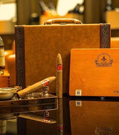 Cigar Pyramide 52